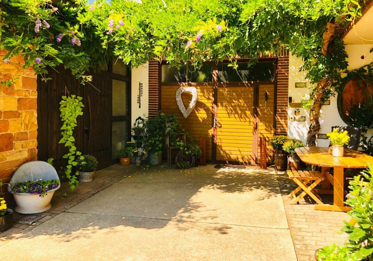 Niederhorbach Gaestehaus Annel מראה חיצוני תמונה